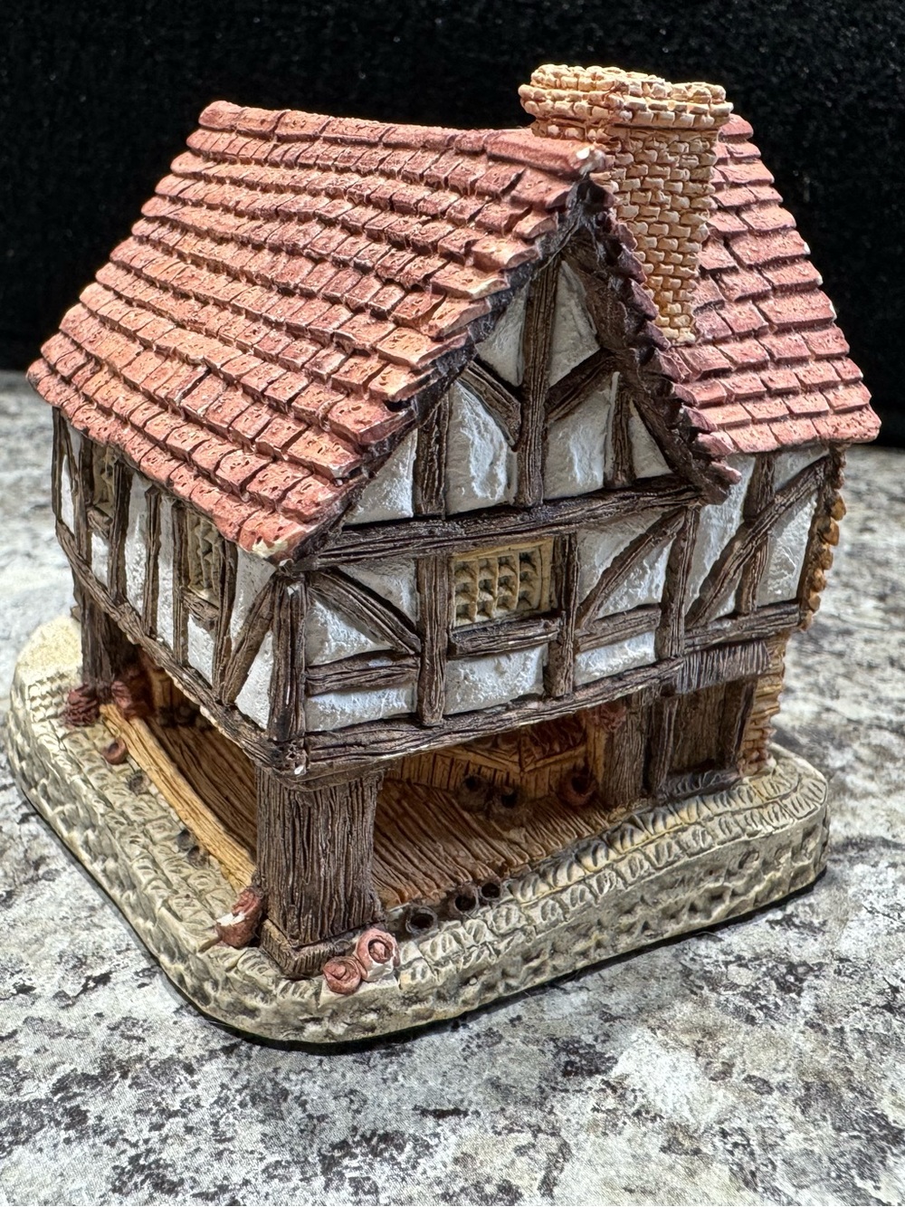 David Winter “Little Market” Cottage 1980 Hand Painted England 3"